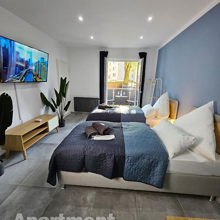 Modern Homes - Voll Ausgestatte Wohnung - Balkon - Hotelbetten - 4K Tv - Wlan Moers Exterior photo